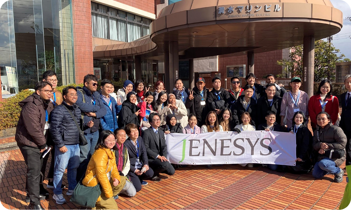 ASEANの学生団体による交流プログラムでのMaOI機構の紹介の様子（2025年1月）